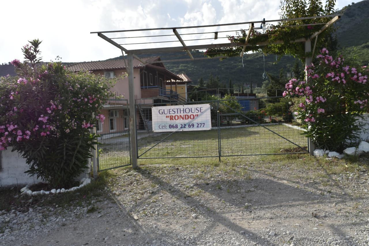 Guesthouse Rondo Himare Exterior photo